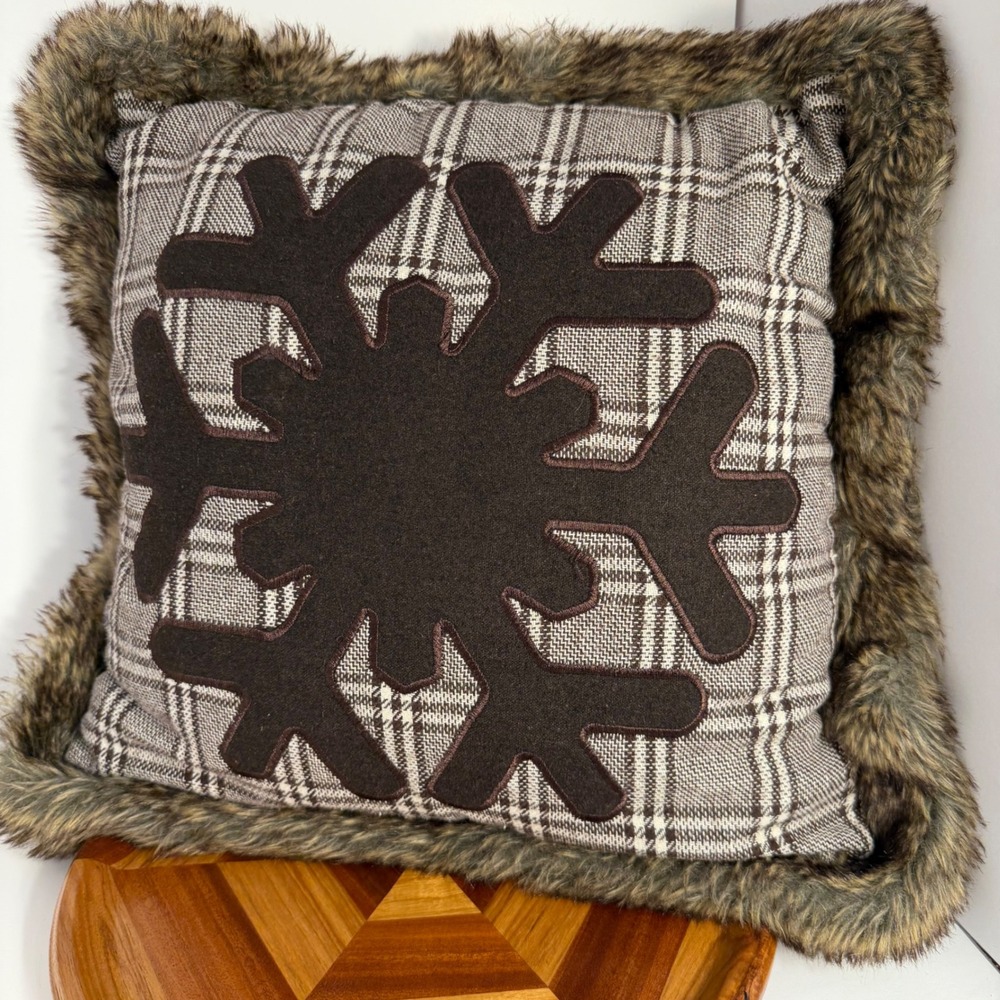 Plaid Snowflake Throw Pillow Faux Fur Trim Brown White Lodge Cabin Decor 15x15